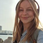 Eva (18)